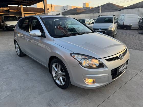 HYUNDAI I30 2.0 MPI 16V GASOLINA 4P MANUAL